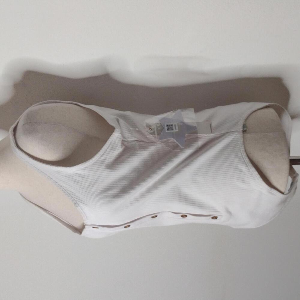 NWT Good American Women's White/Ribbed Bodysuit Size 4 - Picture 2 of 10